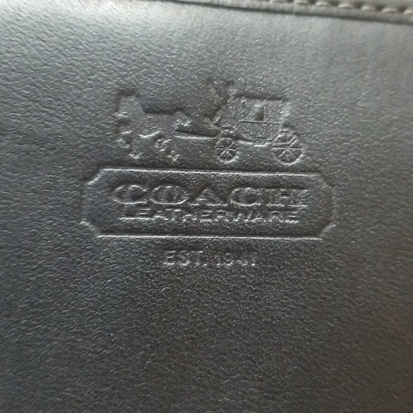 Authentic Coach Longline Wallet🖤 - Picture 3 of 5